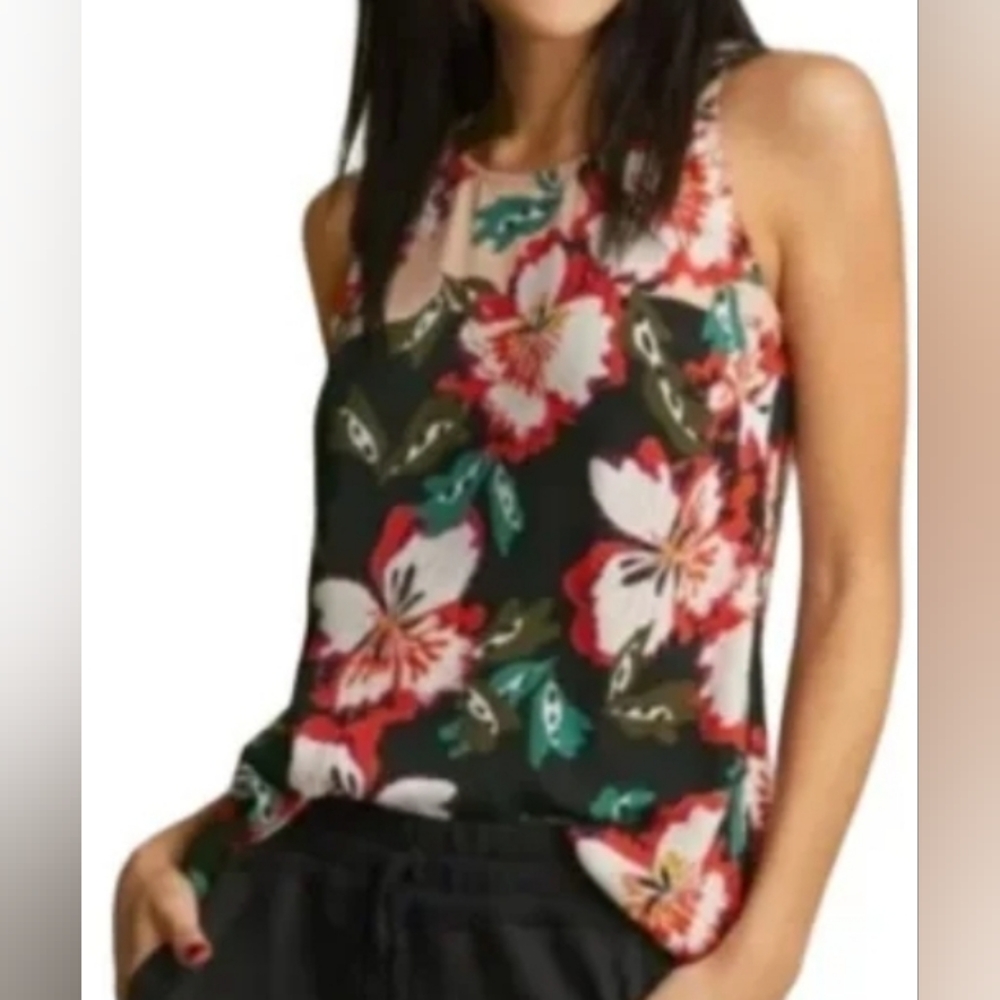 Cabi Style #5542 Hibiscus Top Size Large